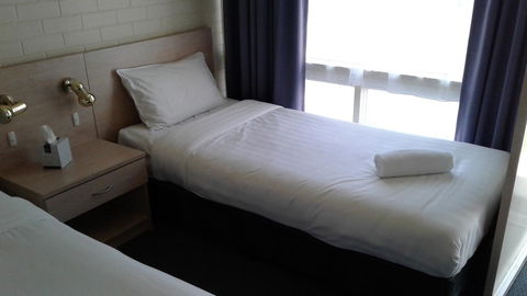 Junee Motor Inn - Accommodation Daintree 4