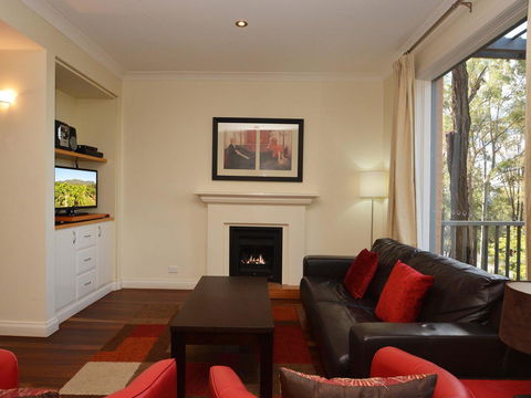 Villa Executive 2br Cypress DS Located Within Cypress Lakes Resort - Accommodation Daintree 10
