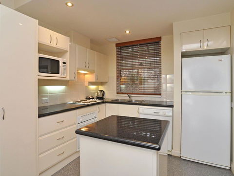 Villa Executive 2br Cypress DS Located Within Cypress Lakes Resort - Accommodation Daintree 13
