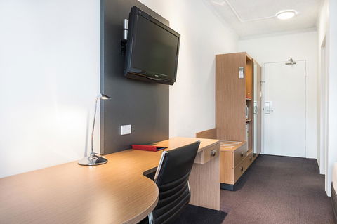 Metro Hotel Miranda - Accommodation Daintree 11