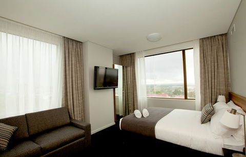 Metro Hotel Miranda - Accommodation Daintree 23
