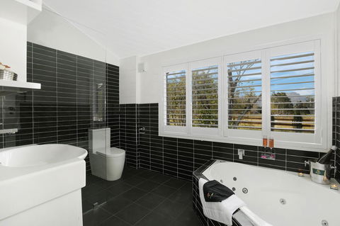 Romanz In The Valley (Luxury B&B) - Accommodation Daintree 13