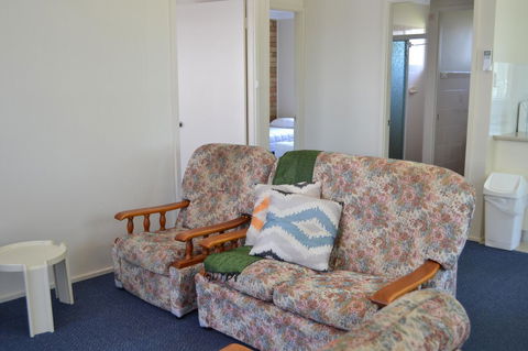 Sundial Holiday Units - Accommodation Daintree 40