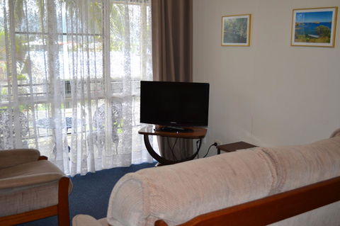 Sundial Holiday Units - Accommodation Daintree 36