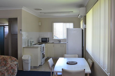 Sundial Holiday Units - Accommodation Daintree 39