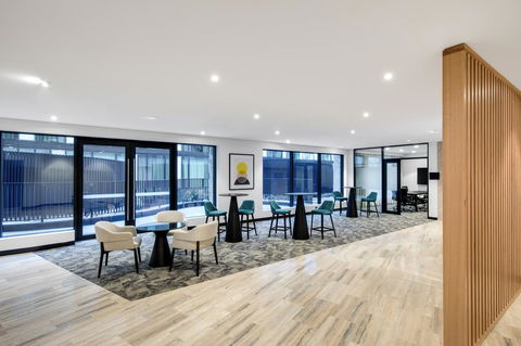 Vibe Hotel North Sydney - Accommodation Daintree 12