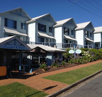Breakers Apartments - Accommodation Daintree
