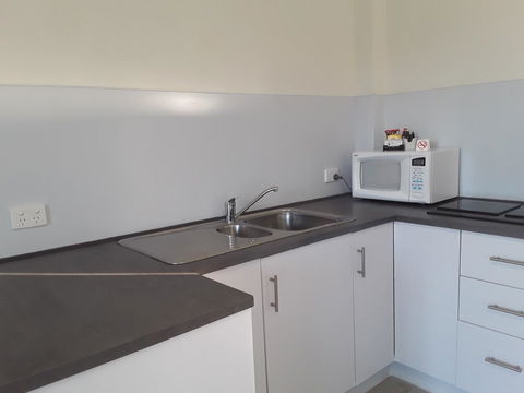 Narooma Golfers Lodge - Accommodation Daintree 4
