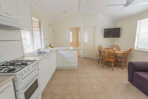 The Palms At Avoca - Accommodation Daintree 44