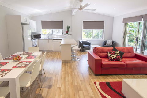 The Palms At Avoca - Accommodation Daintree 18