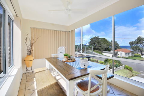 The Rotunda, Gerroa - Accommodation Daintree 15
