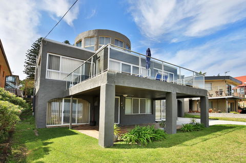 The Rotunda, Gerroa - Accommodation Daintree 29