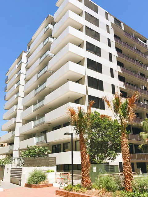 Modern & Cosy 2-Bedroom Apartment Hornsby - Accommodation Daintree 1