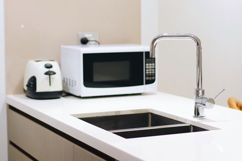 Modern & Cosy 2-Bedroom Apartment Hornsby - Accommodation Daintree 9
