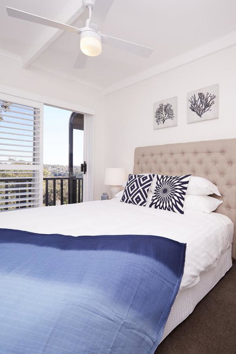 Bright And Spacious Family Home With Leafy Deck - Accommodation Daintree 13