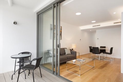 Wyndel Apartments Neutral Bay - Military - Accommodation Daintree 10