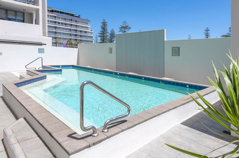 Macquarie Waters Boutique Apartment Hotel - Accommodation Daintree 4