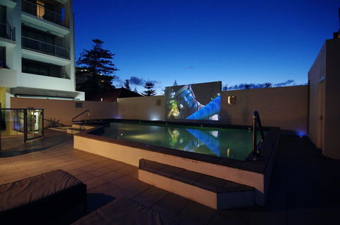 Macquarie Waters Boutique Apartment Hotel - Accommodation Daintree 14