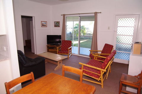 Fleur Cottage, 7 Willow Street - Accommodation Daintree 6