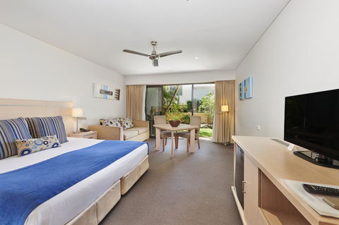 Waves Byron Bay - Accommodation Daintree 2