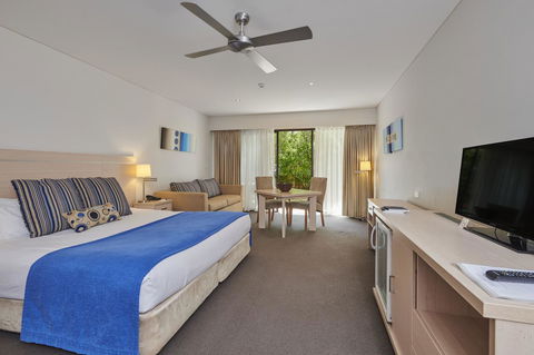 Waves Byron Bay - Accommodation Daintree 26