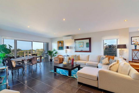 Churchill View Forster - Accommodation Daintree 0