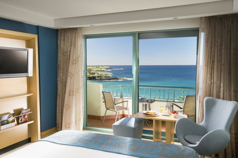 Crowne Plaza Sydney Coogee Beach, An IHG Hotel - Accommodation Daintree 18