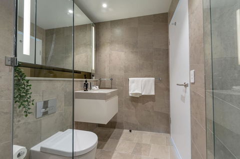 High Rise Apt In Heart Of Sydney Wt Harbour View - Accommodation Daintree 15