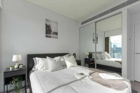 High Rise Apt In Heart Of Sydney Wt Harbour View - Accommodation Daintree 7