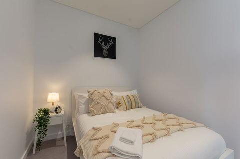 High Rise Apt In Heart Of Sydney Wt Harbour View - Accommodation Daintree 21