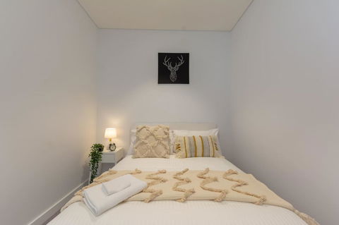 High Rise Apt In Heart Of Sydney Wt Harbour View - Accommodation Daintree 14