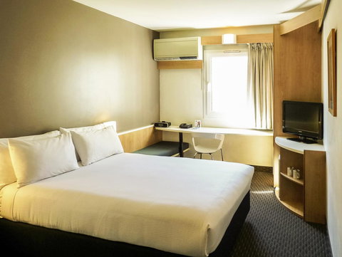 Ibis Thornleigh - Accommodation Daintree 6