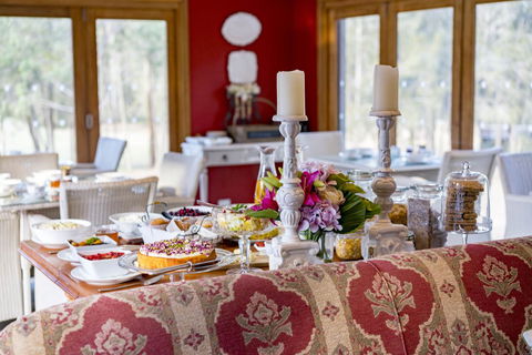 Thistle Hill Guesthouse - Walk To Many Wineries And Restaurants - Accommodation Daintree 19