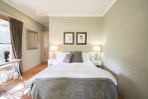 Thistle Hill Guesthouse - Walk To Many Wineries And Restaurants - Accommodation Daintree 28