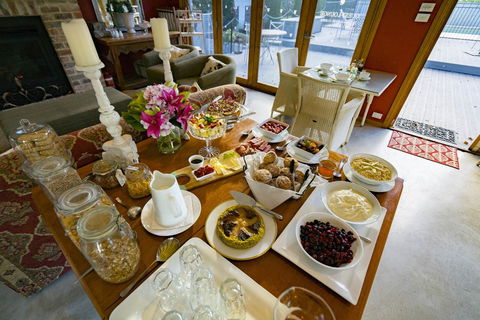 Thistle Hill Guesthouse - Walk To Many Wineries And Restaurants - Accommodation Daintree 23