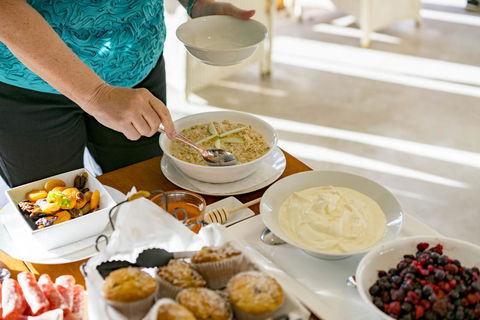 Thistle Hill Guesthouse - Walk To Many Wineries And Restaurants - Accommodation Daintree 11
