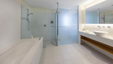 Oaks Cypress Lakes Resort - Accommodation Daintree 7