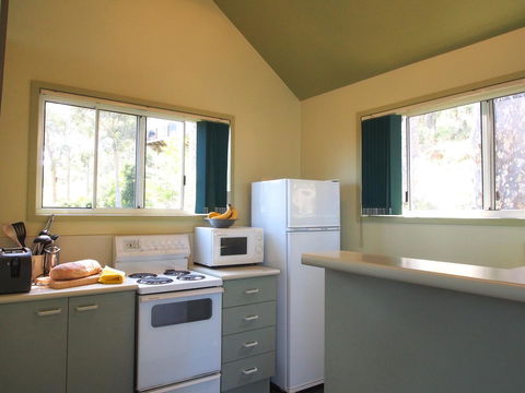 Bundle Hill Cottages - Accommodation Daintree 14
