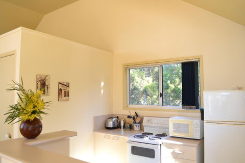 Bundle Hill Cottages - Accommodation Daintree 40