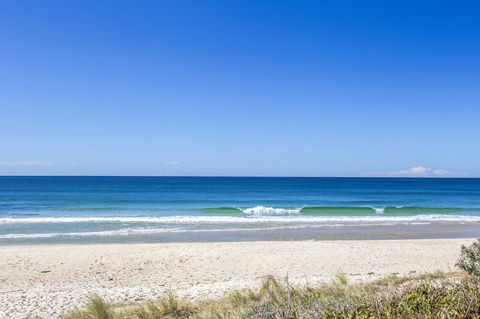 Beachfront 2 - Accommodation Daintree 2