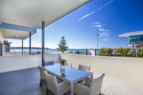Beachfront 2 - Accommodation Daintree 0
