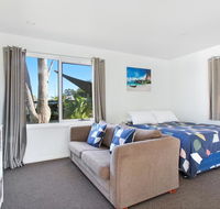 Huskisson Holiday Motel Cabins - Accommodation Daintree