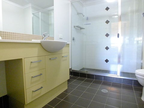 Pacific Marina Apartments - Accommodation Daintree 7