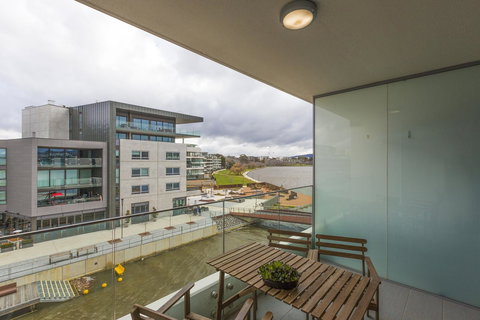 Lakefront 116 Kingston ACT - Accommodation Daintree 9