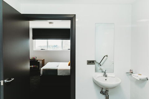Coniston Hotel Wollongong - Accommodation Daintree 27