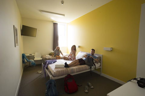 YHA Sydney Harbour - Accommodation Daintree 3