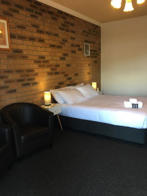 Bega Downs Motor Inn - Accommodation Daintree 8
