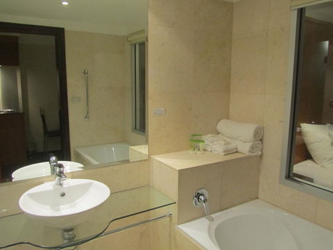 Best Western Plus Goulburn - Accommodation Daintree 32