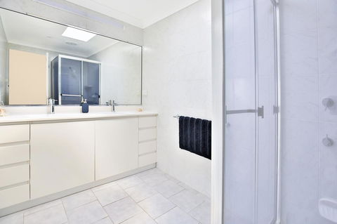 Neptune I Absolute Beachfront I Stunning Views - Accommodation Daintree 20