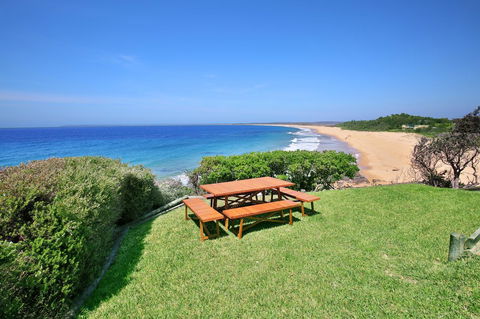 Neptune I Absolute Beachfront I Stunning Views - Accommodation Daintree 32